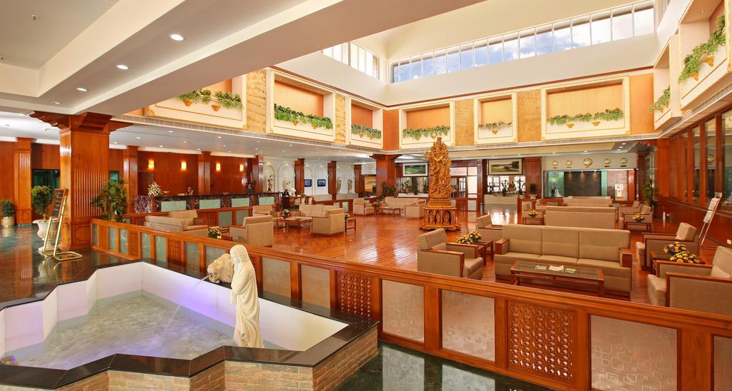 Eagleton - The Golf Resort Bidadi Esterno foto